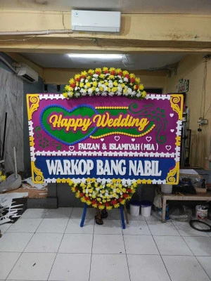 Papan Bunga di Kalisari